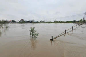 Huế ngập lụt chưa từng thấy từ đầu mùa mưa bão