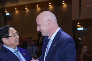 FIFA muốn mở học viện bóng đá tại Việt Nam