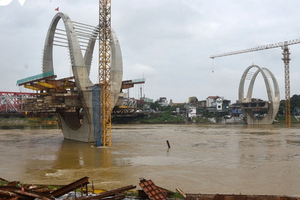 Cây cầu 1.800 tỷ thay thế cây cầu hơn 100 tuổi sẽ bị phá dỡ ở Hà Nội chậm tiến độ, Bộ Xây dựng chốt hạn hoàn thành