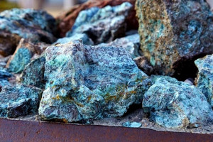 Phát hiện mỏ đất hiếm trị giá 62 tỷ USD, Mỹ - Trung ráo riết tranh giành