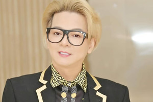 Ca sĩ Vũ Hà trước khi hầu tòa: Từng nhận cát xê 5, 6 cây vàng mỗi đêm, kết hôn 20 năm mới công khai vợ hơn cả chục tuổi