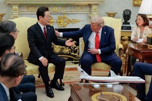 Đồng minh số 1 của Mỹ ở châu Á mắc kẹt trong thỏa thuận 350 tỷ USD, bị loạt đối thủ vượt mặt