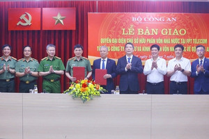 SCIC đăng ký bán toàn bộ hơn 50% vốn tại FPT Telecom, chuyển quyền sở hữu về Bộ Công an