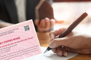 Phương án tạm thu lệ phí cấp sổ hồng ở TPHCM sau sáp nhập