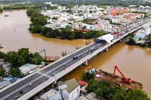Sau hơn 50 năm hoạt động, cây cầu sắt bắc qua sông tại TP. HCM sắp bị tháo dỡ