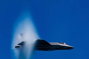 Trung Quốc tiết lộ lớp phủ thông minh, siêu bền cho máy bay tàng hình