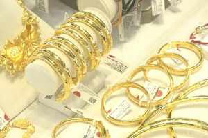 Sáng 29/10: Giá vàng đảo chiều tăng sốc, người ‘đu đỉnh’ vẫn lỗ tới 15 triệu đồng/lượng