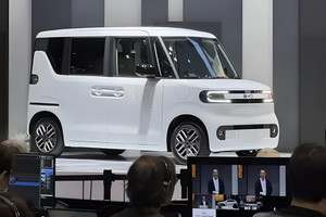 Xe điện mini Trung Quốc giá 430 triệu, chạy 180 km/lần sạc, thách thức Nissan và Mitsubishi ngay trên sân nhà