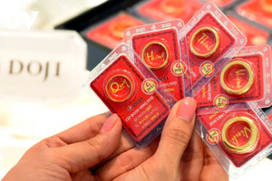 Sáng 30/10: Giá vàng hạ nhiệt sau nhiều phiên tăng liên tiếp