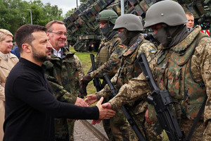 Gần 100.000 nam thanh niên tháo chạy khỏi Ukraine trong 2 tháng qua: Chuyện gì đang xảy ra?