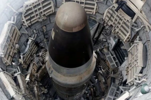 Phó Tổng thống Mỹ bảo vệ quyết định nối lại thử nghiệm vũ khí hạt nhân