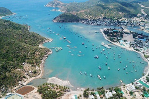 Tỉnh miền Trung lọt vào 'mắt xanh' của bầu Hiển: Sở hữu đường bờ biển gần 500km dài nhất Việt Nam, vịnh biển đẹp hàng đầu thế giới