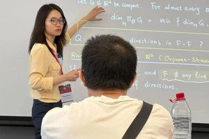 Nữ Giáo sư Toán học sinh năm 1991 vừa giành cú đúp giải thưởng danh giá, là ứng cử viên cho Huy chương Fields 2026