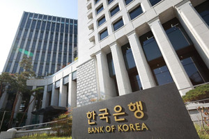 Nghịch lý AI: Người già được việc, người trẻ mất chỗ