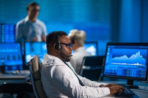 Khối ngoại bán ròng hơn 22.000 tỷ đồng trong tháng Việt Nam được FTSE chấp thuận nâng hạng thị trường