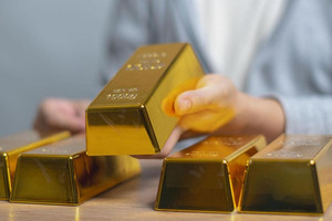 Giá vàng hôm nay 3/11: Giảm xuống dưới 4.000 USD/ounce sau hành động bất ngờ của Trung Quốc