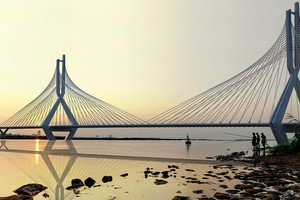 Cử tri Hà Nội đề xuất tăng giá bồi thường khi làm dự án cầu Tứ Liên