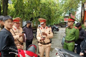 CSGT toàn quốc kiểm tra bãi trông giữ xe học sinh: Phát hiện hơn 19.000 trường hợp vi phạm