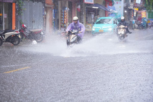 Dự báo triều cường tại TP.HCM có thể phá đỉnh lịch sử trong 2–3 ngày tới