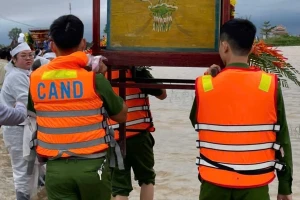 Mưa lũ làm 16 người thương vong, Quảng Trị khẩn trương ứng phó bão số 13