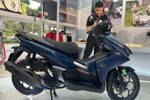 Honda Air Blade 2026 ra mắt Việt Nam: Giá từ gần 43 triệu đồng, 6 bản, thiết kế mới long lanh hơn làm khó NVX