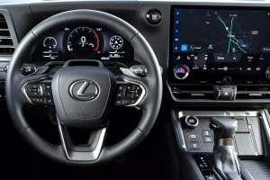 Hãng ô tô Nhật Bản thông báo thu hồi hơn 1 triệu xe Toyota, Lexus và Subaru sau khi bị tài xế báo cáo 'không nhìn thấy gì'