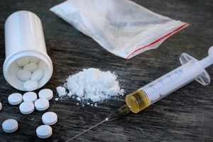 Vì sao fentanyl trở thành tâm điểm của căng thẳng thương mại Mỹ - Trung?