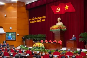 Thông qua Nghị quyết Hội nghị Trung ương 14