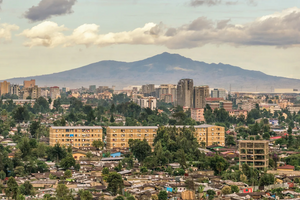 Quốc gia đầu tiên cấm xe xăng, từng sử dụng tới hơn 80 ngôn ngữ