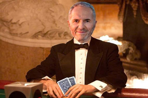 Giáo sư toán học đầu tư 30 năm chưa từng lỗ, ‘đánh bại’ cả sòng bạc lẫn Phố Wall chỉ bằng một công thức