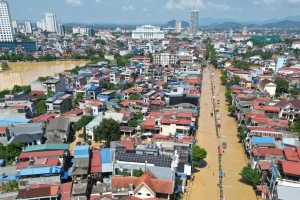 Hơn 43.000 tỷ đồng bị mưa lũ 'cuốn trôi'