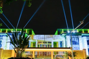 Từ 'ngôi nhà hoang', khu nhà 300 Kim Mã lột xác lung linh giữa Hà Nội