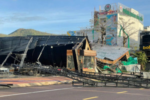 Thiệt hại do bão số 13: 5 người chết, 2.600 nhà hư hỏng, Chính phủ hỗ trợ khẩn cấp 80 tỷ đồng