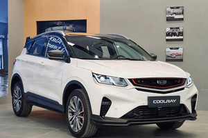 Cả 3 phiên bản Geely Coolray đang giảm giá tất tay, 'đe nẹt' Toyota Raize và Kia Sonet