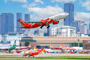 Vietjet (VJC) vừa được vinh danh là thương hiệu hàng không giá trị nhất Việt Nam năm 2025