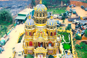 Lâu đài dát vàng gần 100 tỷ của ‘đại gia đồng nát’: Huy động hàng trăm người xây dựng, từng phải tháo dỡ 1 phần công trình trái phép