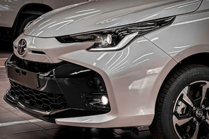 Chiếc sedan giá dưới 550 triệu đã gắn bó với người dùng Việt 22 năm, tài xế dịch vụ - khách mua lần đầu - gia đình nói rõ lý do 'chọn mặt gửi vàng'