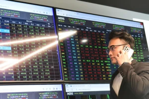 Áp lực bủa vây thị trường, chứng khoán tuần tới sẽ ra sao?