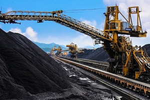 Thực hiện sáp nhập 2 công ty con vào Công ty mẹ - Tập đoàn Công nghiệp Than - Khoáng sản Việt Nam