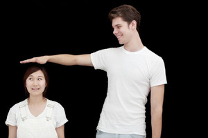 Khoa học chứng minh: Người càng thấp, càng sống lâu