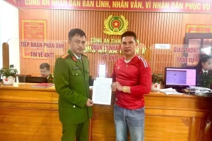 Người đàn ông nhận lại 499.999.999 đồng sau khi chuyển khoản nhầm