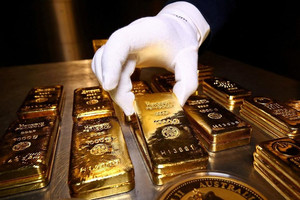 Giá vàng hôm nay 12/11: Tăng mạnh khi kinh tế Mỹ phát tín hiệu yếu, Fed có thể sẽ hạ lãi suất
