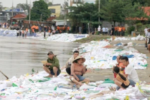 Đà Nẵng công bố tình huống khẩn cấp về thiên tai đối với sự cố sạt lở kè An Lương