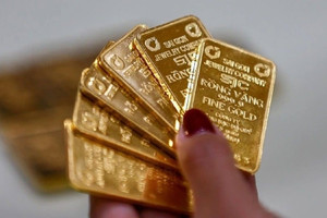 Vàng miếng vọt lên 154,5 triệu đồng/lượng: Cơn sốt vàng trở lại?