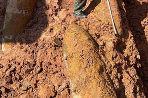 Bất ngờ phát hiện 3 quả bom giữa cánh đồng