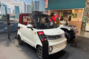 Xuất hiện ô tô điện mini 243 triệu: Chỉ cần bằng lái xe máy, có thể đi được 140km