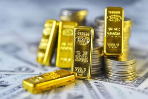 Giá vàng trưa 14/11: Thị trường đảo chiều mạnh, vàng trong nước giảm tới 1 triệu đồng