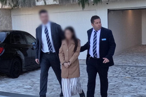 Bắt 'thầy bói' gốc Việt 53 tuổi tại Úc