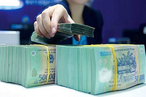 Hàng loạt ngân hàng đồng loạt nâng lãi suất huy động trong tháng 11