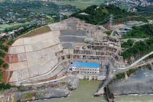 Công trình thủy điện mở rộng có quy mô lớn nhất Việt Nam chính thức đạt thêm cột mốc quan trọng